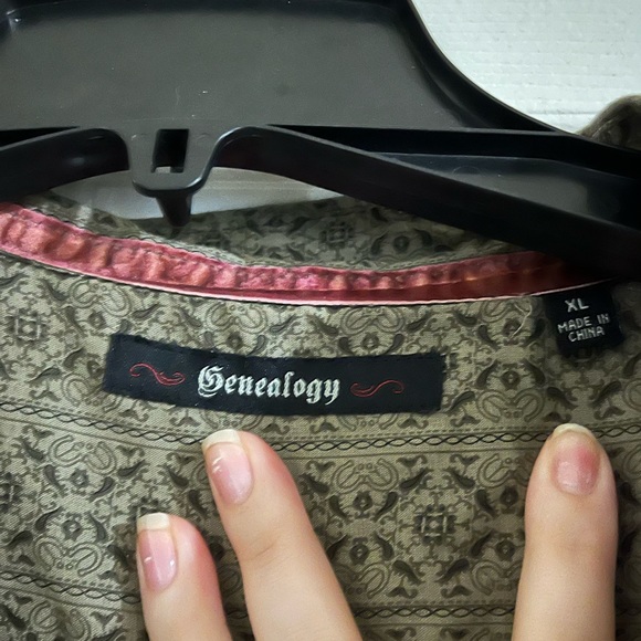 Genealogy, button down - Picture 3 of 7